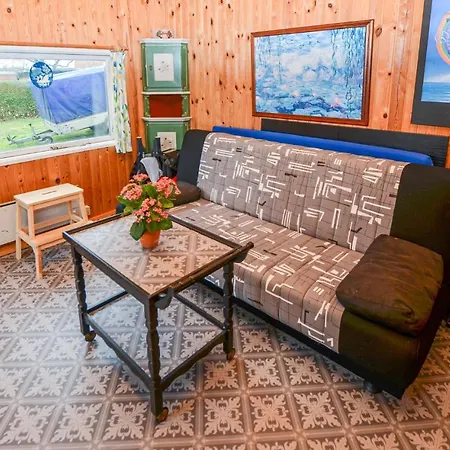 Nice In W/ 3 Bedrooms Hébergement de vacances Broager